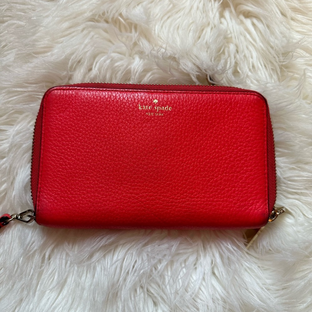 Kate Spade New York Double Zip Tech Wallet/Wristlet Red